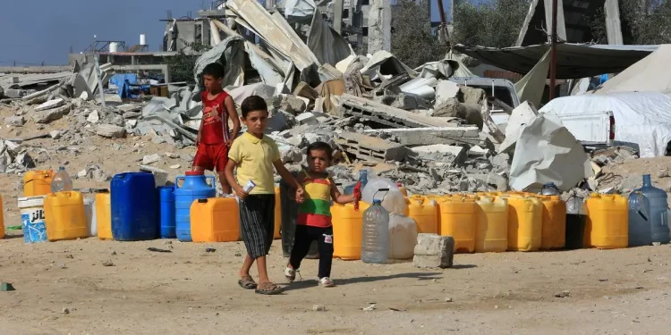 Israel Menggunakan Air untuk Melancarkan Genosida di Gaza