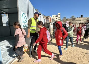 Gencatan Senjata, Adara Dirikan Sekolah Darurat Kedua