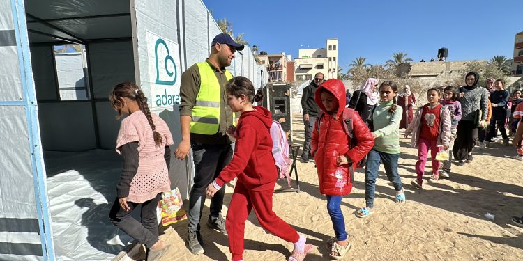 Gencatan Senjata, Adara Dirikan Sekolah Darurat Kedua