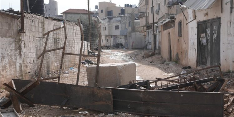 Pemukim Ilegal Israel Membakar Rumah dan Kendaraan Warga Palestina di Tepi Barat