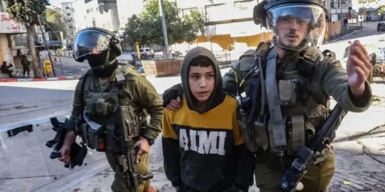 Ratusan Anak Palestina Ditahan di Penjara Israel, Menghadapi Penyiksaan dan Pengadilan Militer