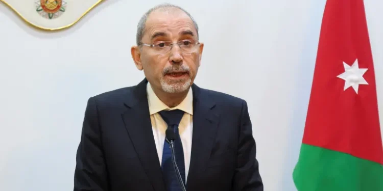 Raja Yordania: “Kami Akan Menerima Anak-Anak Gaza yang Sakit”