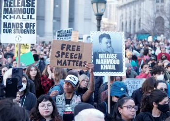 Mahmoud Khalil, Seorang Aktivis Mahasiswa, Terancam Dideportasi dari AS karena Mendukung Palestina
