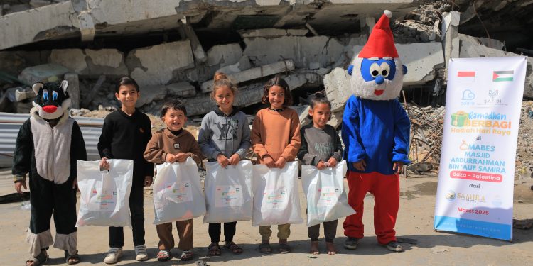 Adara Salurkan Bantuan Ramadhan di Masjid Ke-2 yang Dibangun di Gaza
