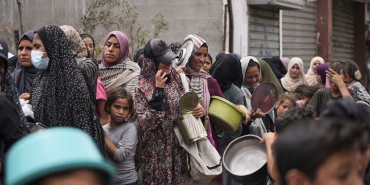 UNRWA: Setengah Juta Orang Mengungsi di Gaza selama Bulan Maret, Wilayah yang Tersisa “tidak aman dan tidak layak huni”