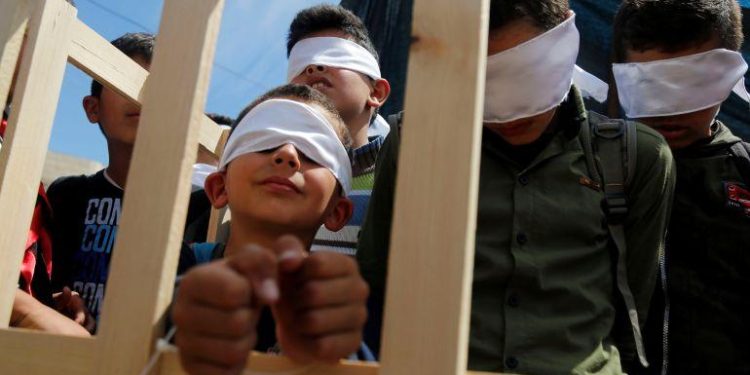 Hari Tawanan Palestina : Kisah Kehidupan Tawanan yang Terhenti di Balik Jeruji Penjara Israel