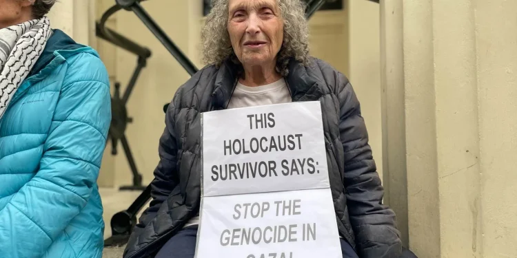 Yom HaShoah: Penyintas Holocaust Tolak Perang di Gaza, Serukan ‘Tak Boleh Terjadi Lagi, untuk Siapapun’