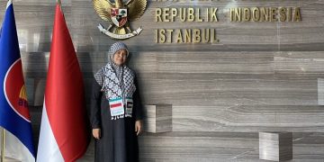 Maryam Rachmayani berada di Konsulat Jenderal Republik Indonesia Istanbul di Istanbul, Turki (28/04).