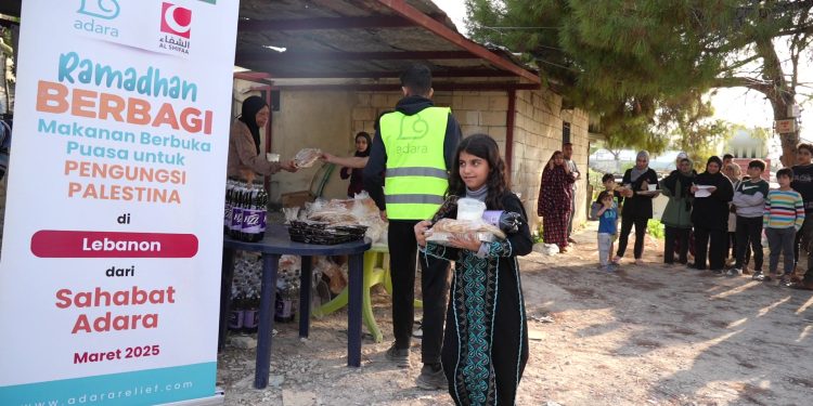 Beri Secercah Harapan di Kamp Pengungsian, Adara Salurkan Makanan Berbuka Puasa untuk 400 Keluarga Pengungsi Palestina di Lebanon