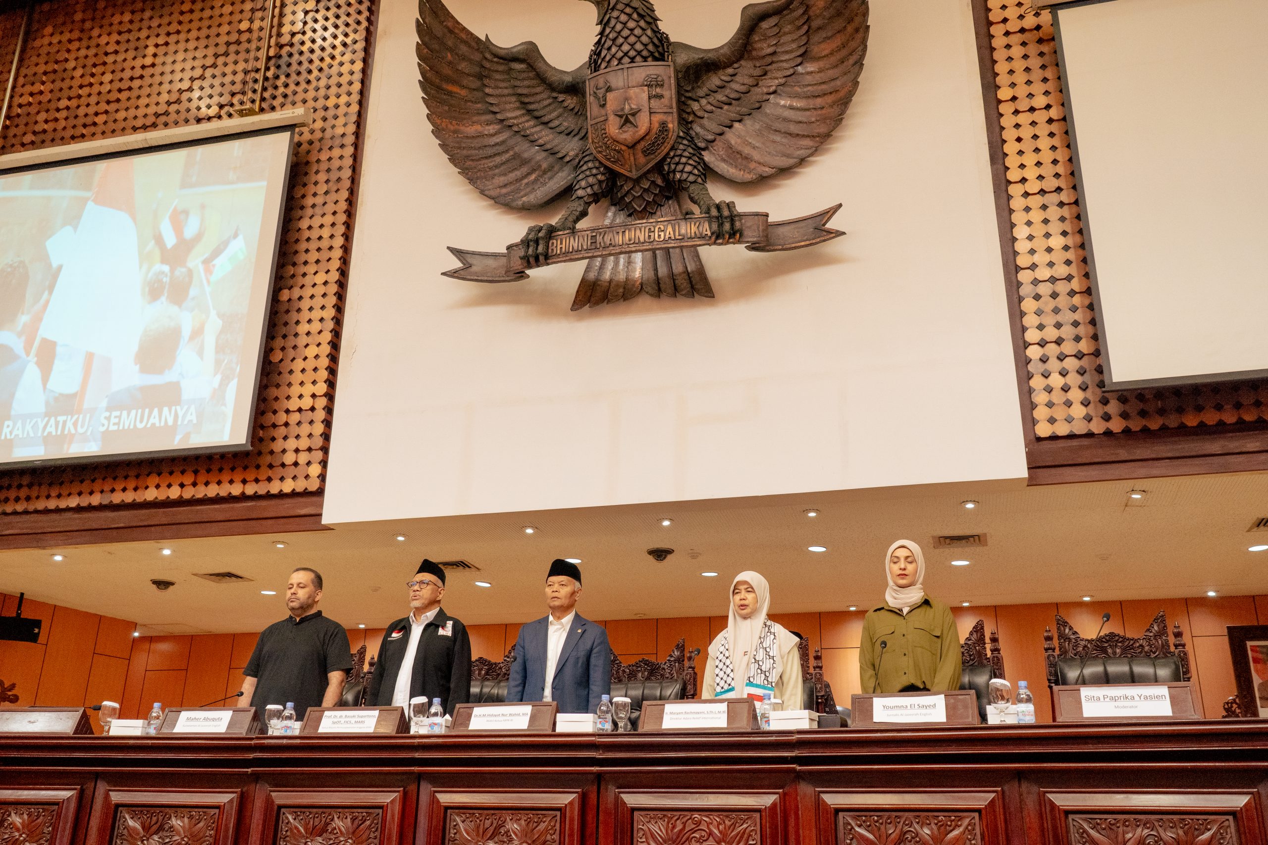 Seluruh narasumber dalam acara seminar Peringatan 77 Tahun Nakba