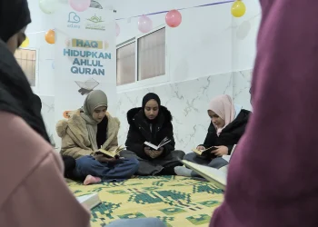 Para penghafal quran sedang mengikuti kelas dari program HAQ