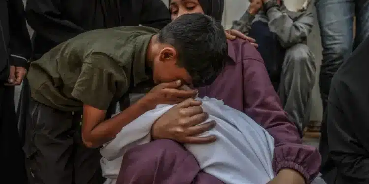 Israel Bunuh Dua Anak Prancis di Gaza, Sang Nenek Ajukan Pengaduan Hukum