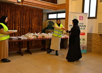 Bantu Pengungsi Palestina, Adara Salurkan Sufor dan Makanan Siap Saji di Lebanon