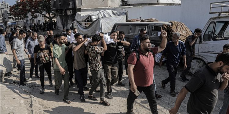 Israel Tembaki Warga Gaza yang Mengantre Bantuan, 27 Orang Terbunuh