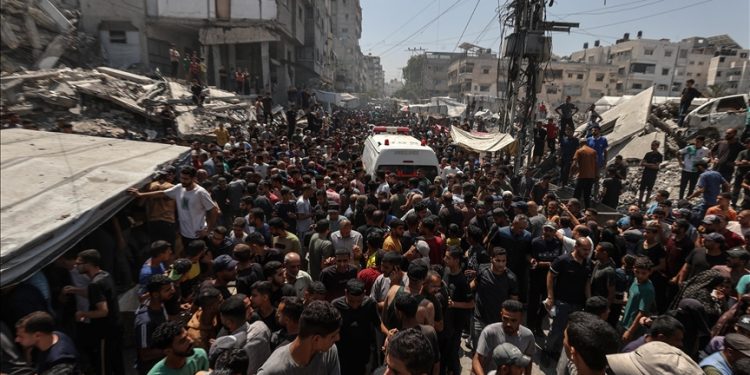 Serangan Israel Membunuh 71 Warga Palestina dalam Sehari, Termasuk Pencari Bantuan Kemanusiaan