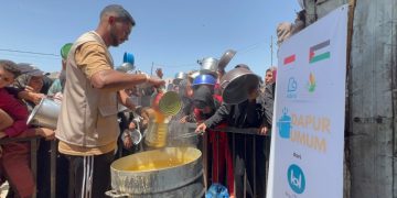 Israel Jadikan Kelaparan sebagai Senjata Perang, Adara Salurkan Bantuan Dapur Umum untuk Ribuan Warga di Khan Yunis dan Gaza Tengah