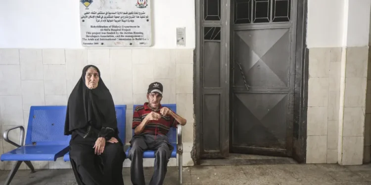 Israel Larang Bahan Bakar, 6 Fasilitas Kesehatan di Gaza Ditutup