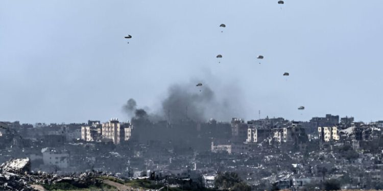 Lukai Warga Gaza, Bantuan Udara Mendapat Kecaman sebagai Ajang Propaganda yang Berbahaya dan Tidak Manusiawi