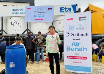 Basahi Dahaga di Gaza: Adara Kirimkan 6 Truk Tangki Air Bersih untuk Puluhan Ribu Warga Gaza Utara
