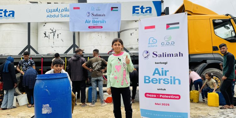 Basahi Dahaga di Gaza: Adara Kirimkan 6 Truk Tangki Air Bersih untuk Puluhan Ribu Warga Gaza Utara