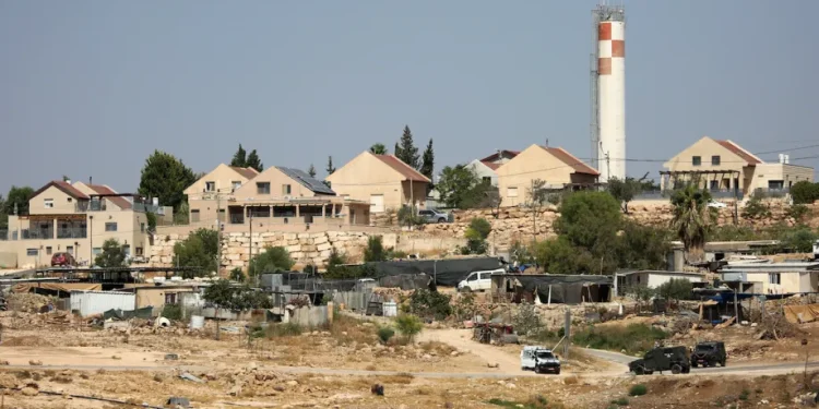 Gambar menunjukkan wilayah yang diduduki oleh tentara Israel pada 7 Agustus 2025 [Mosab Shawer / AFP / Getty Images / MEMO]