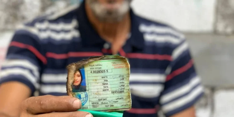 Keluarga Palestina Temukan Putrinya Masih Hidup Setelah Dinyatakan Meninggal di Penjara Israel