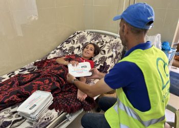 Bantuan Makanan Capai 1.000 Pengungsi di Alhelou International Hospital dan Kamp Pengungsian di Kota Gaza