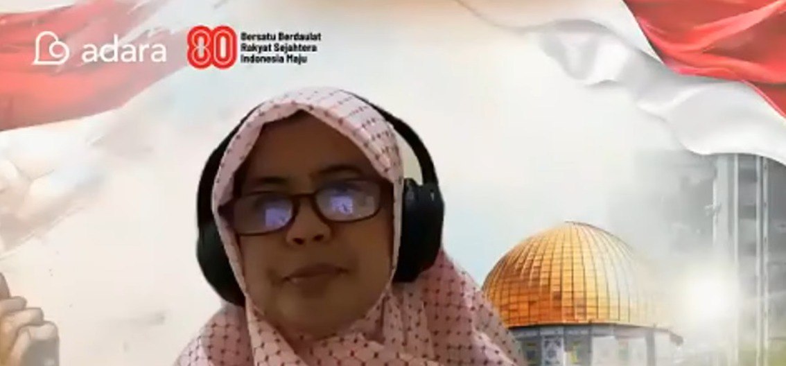 Maryam Rachmayani memberi sambutan dalam Cerdas Cermat Kemerdekaan (17/08).