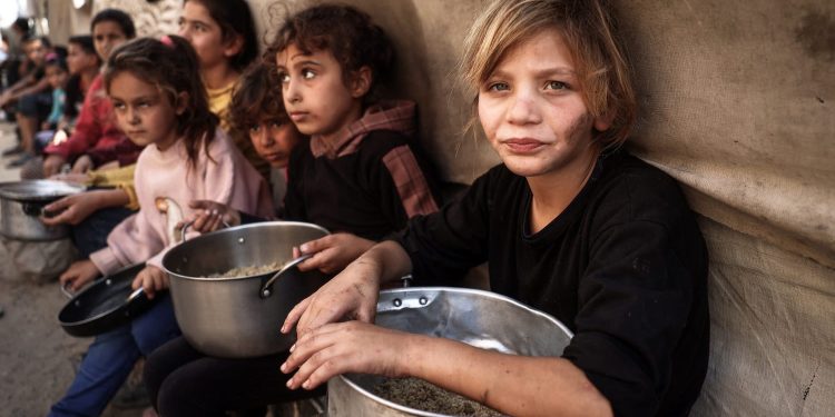 Kematian Akibat Kelaparan dan Penyakit di Gaza Jauh Lebih Tinggi dari Laporan Resmi