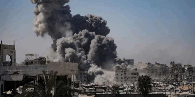 WHO Peringatkan Runtuhnya Layanan Kesehatan, Israel Lanjutkan Serangan Brutal ke Kota Gaza