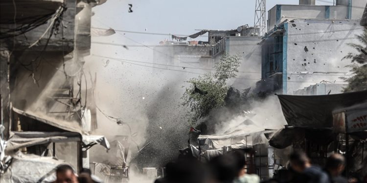 Pemerintah Gaza Kecam Serangan Militer Israel yang Memicu Pengungsian Massal