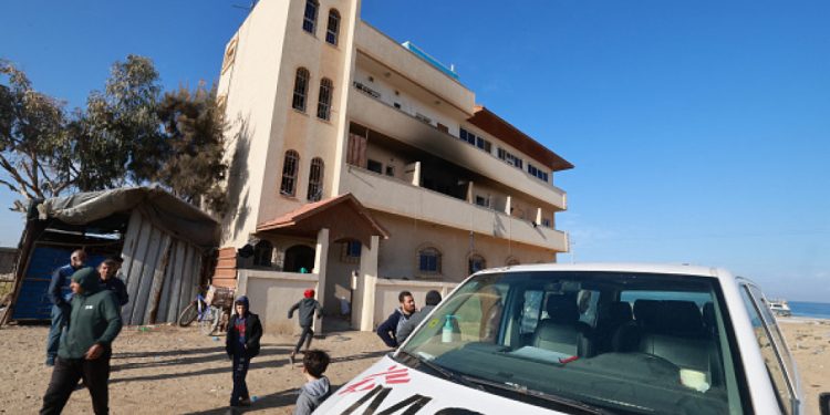 MSF: Serangan Israel Membunuh Tenaga Medis ke-14 di Gaza