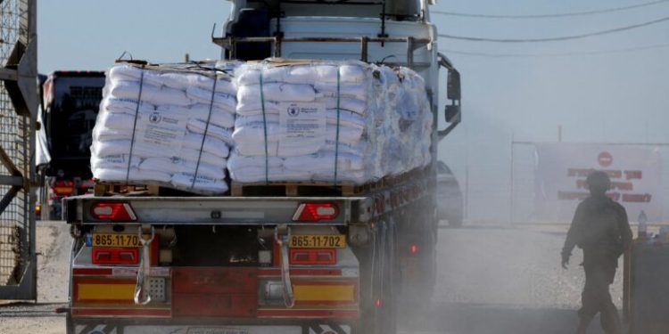 Krisis Kemanusiaan Gaza: Bantuan Terhalang, Penderitaan Kian Dalam