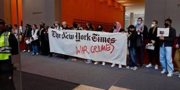 300 Penulis Boikot The New York Times karena Bias terhadap Palestina