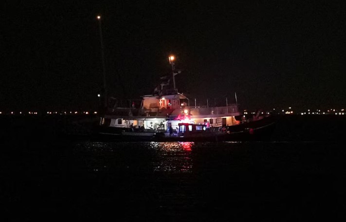 Api membakar kapal utama Global Sumud Flotilla (IGPC)