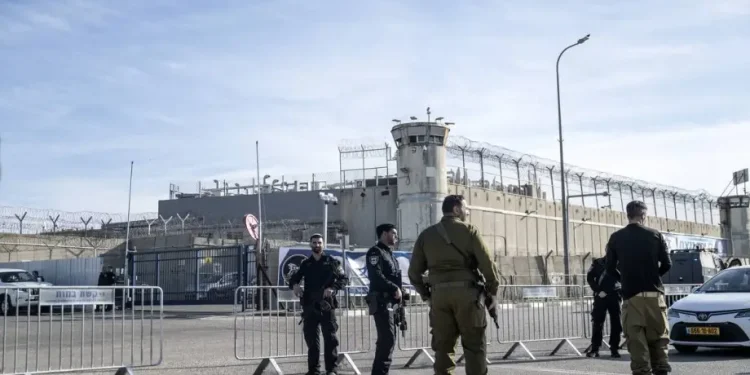 Laporan Terpadu: Kematian Massal, Penyiksaan, dan Kekerasan Seksual Sistematis terhadap Tawanan Palestina di Penjara Israel