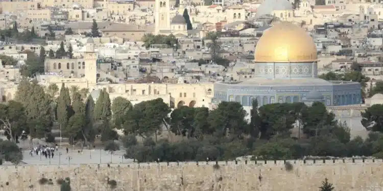 Pemukim Israel Menyerbu Masjid Al-Aqsa 27 Kali Sepanjang Bulan Oktober