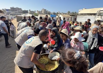 5.000 Penduduk Deir Balah Terima Makanan Siap Saji