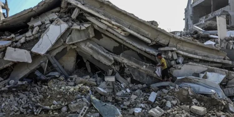 PRCS: Kekurangan Alat Berat Hambat Evakuasi Ribuan Jenazah di Gaza