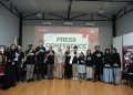 Konferensi pers Palestine Festival yang diselenggarakan di Gudskul, Jagakarsa, pada Ahad [30/11] sebagai rangkaian menuju event kemanusiaan akhir tahun 2025. Acara ini memperkenalkan teater bertema keteguhan rakyat Gaza dalam menghadapi genosida. Konferensi pers turut dihadiri para pemain teater: David Chalik, Bella Fawzi, Robert Chaniago, dan Cholidi Asadil Alam.
