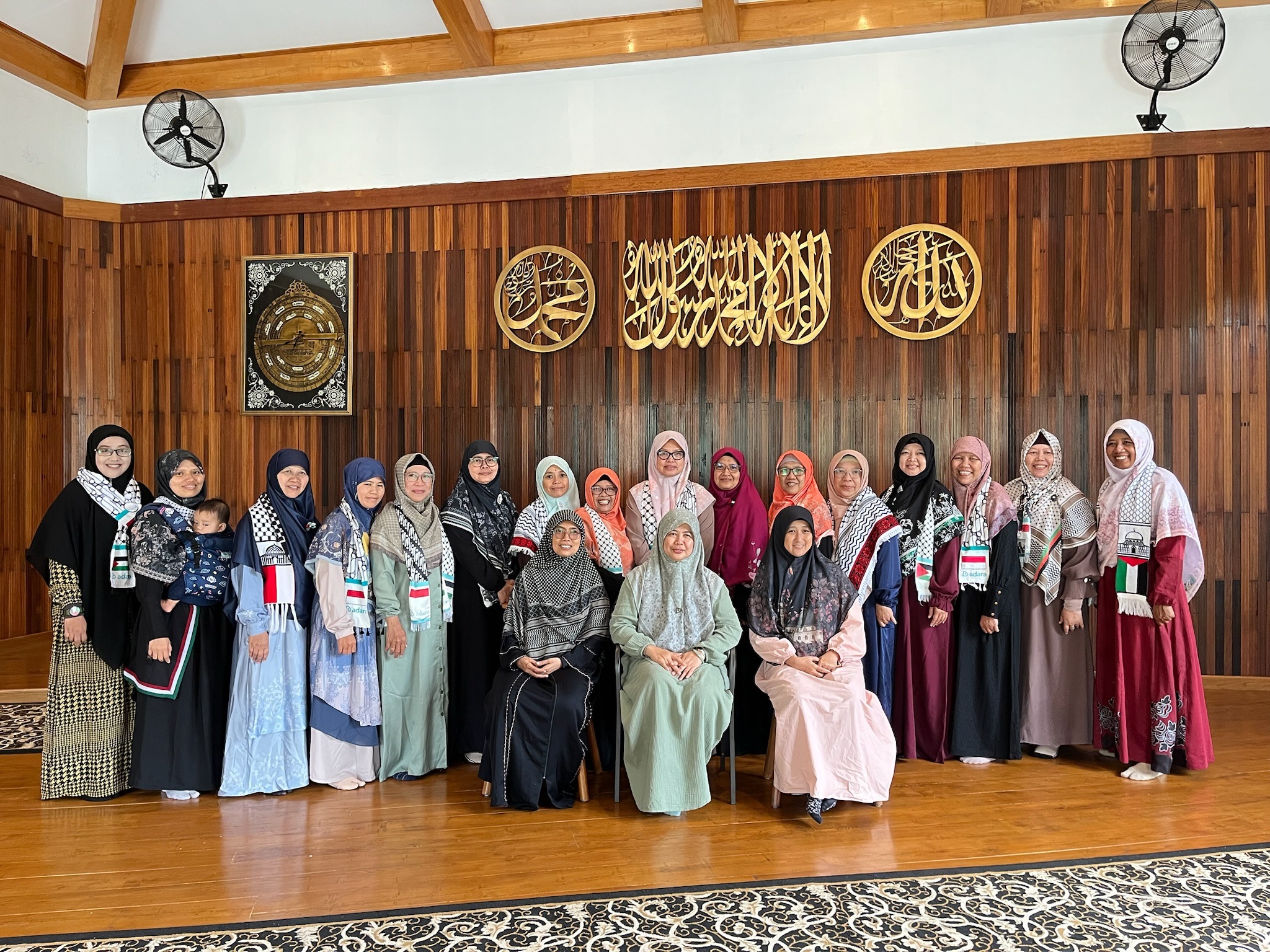 Ketua Komunitas Adara Relief International 2026.