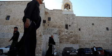 Komunitas Kristen Tertua Terancam Punah Akibat Teror Israel