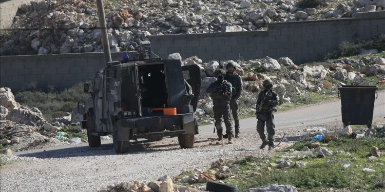 Serangan Pemukim Ilegal Usir 20 Keluarga Palestina di Tepi Barat Terjajah