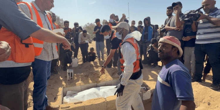 8.000 Jenazah Masih Terjebak di Bawah Reruntuhan di Gaza