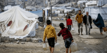Penyebaran Serangga di Tenda-Tenda Ancam Kesehatan Para Pengungsi