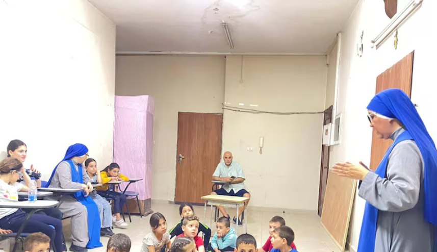 Anak-anak kembali belajar secara tatap muka di sekolah Katolik di Gaza (The National News)