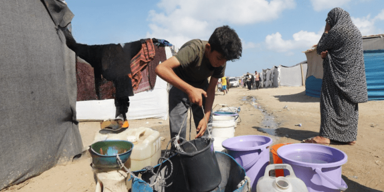 Israel Gunakan Air Sebagai Senjata Perang di Gaza