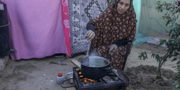 Israel Larang Masuknya Pasokan Gas untuk Memasak