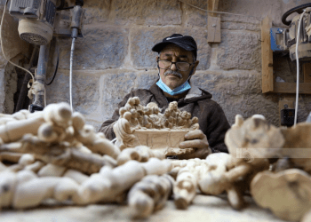 Seni Ukir Kayu Zaitun dan Pembuatan Kaca Al-Khalil Masuk Warisan ICESCO