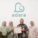 Rufaidah Ulfaturrohmah (Direktur Finance & Operational) dan Indah Kurniati (Direktur Fundraising) menandatangani perjanjian kerja sama sebagai penghimpun zakat.